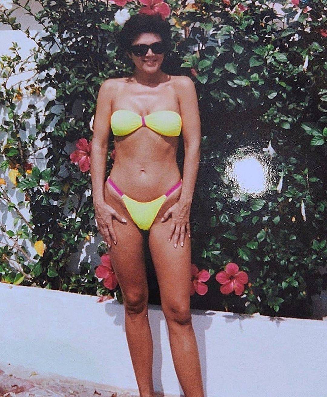 Kris Jenner w bikini