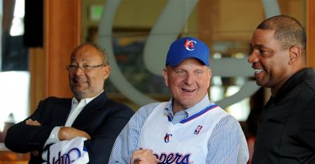 Grasz dla Steve'a Ballmera? Nie masz wyjścia, musisz korzystać z produktów Microsoftu