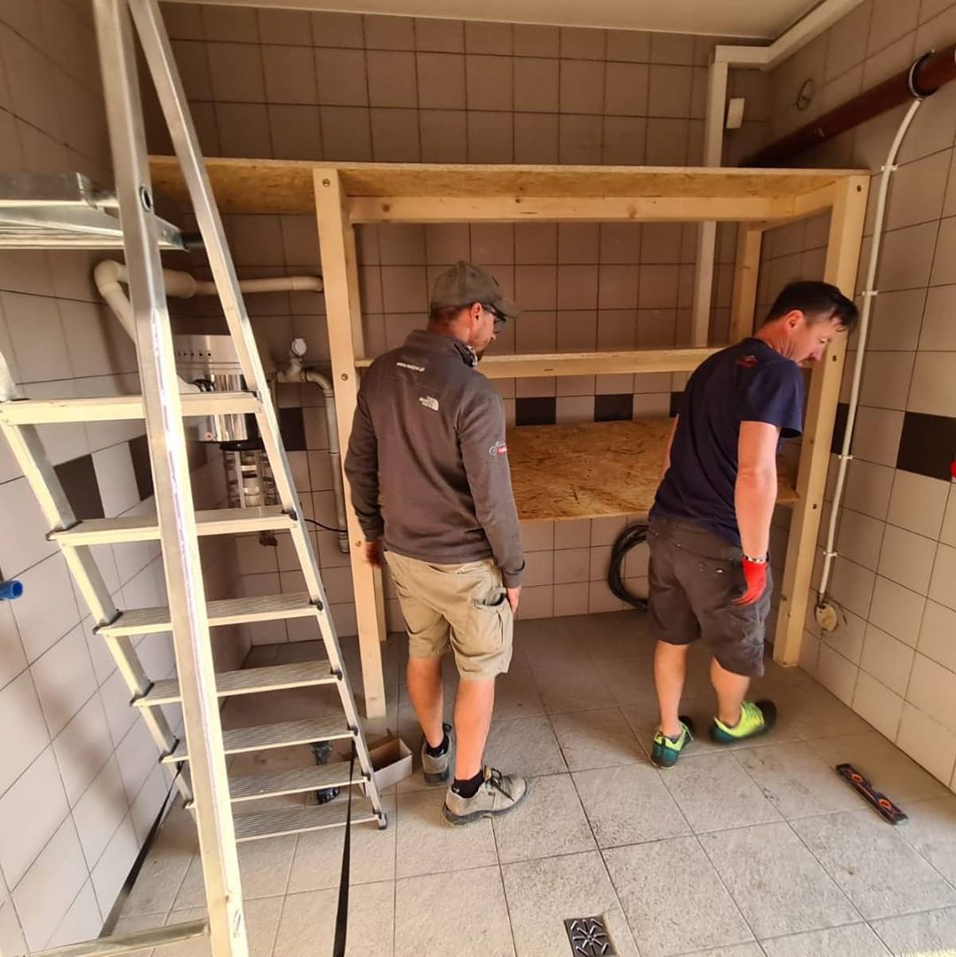 Adam Małysz: prace w domu