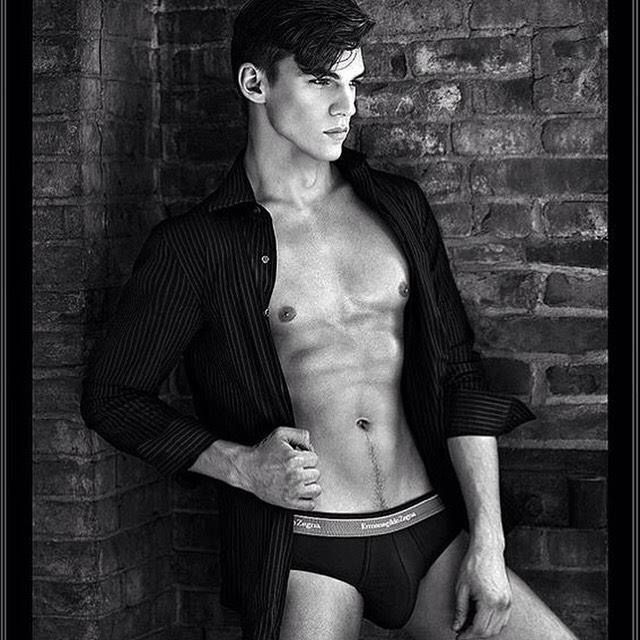 Model Miles Hurley