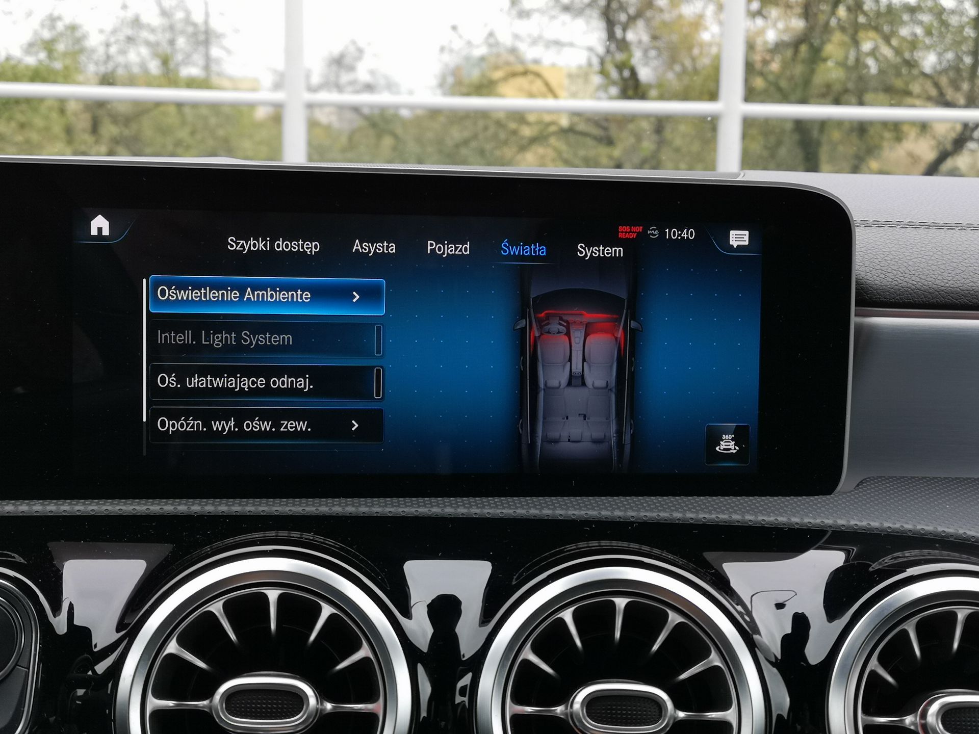 Mercedes CLA: System MBUX, wirtualny kokpit i audio Burmester 16