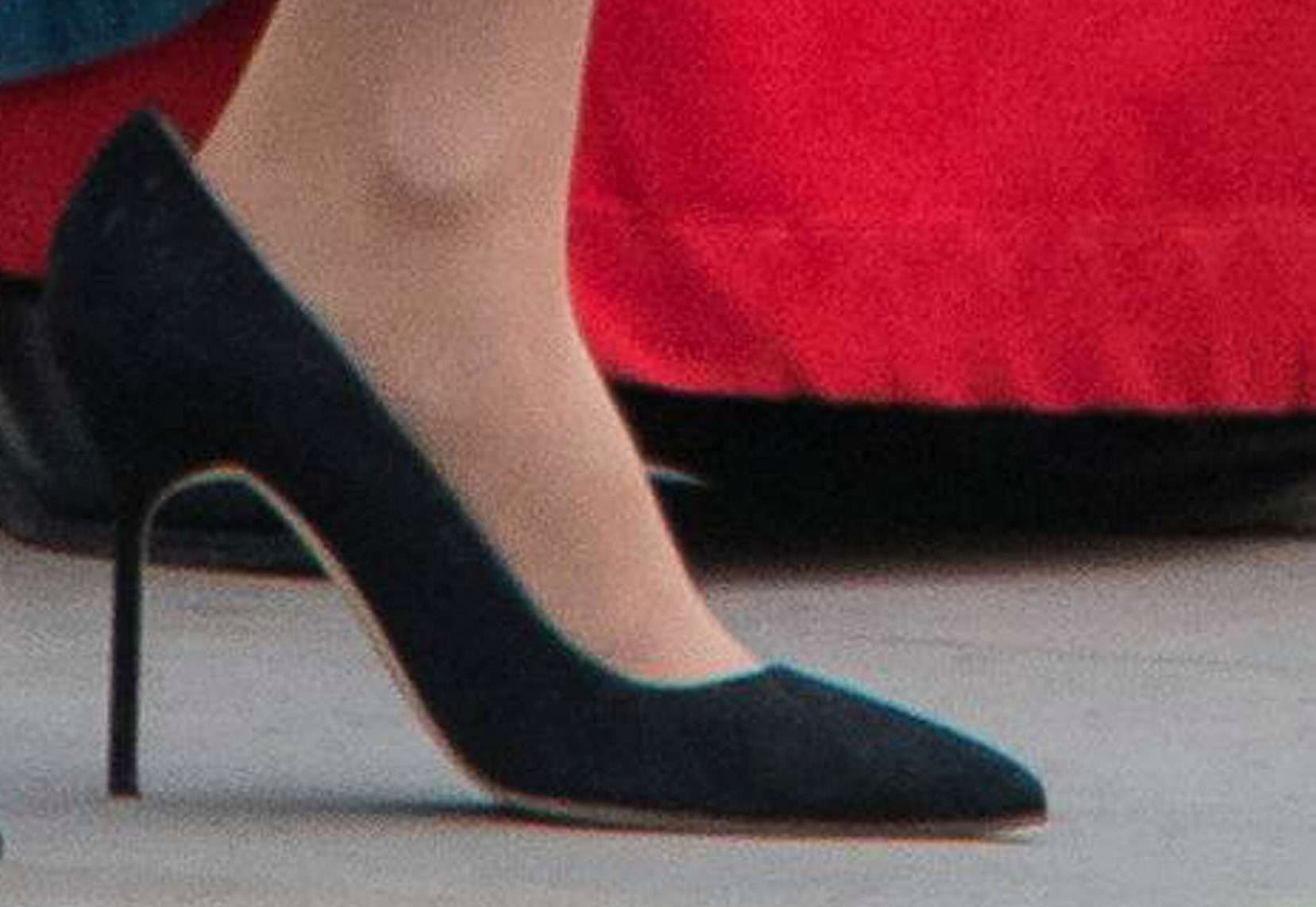 Meghan Markle w za dużych butach