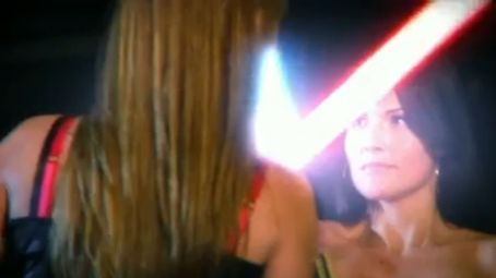 Wideo - laski, miecze świetlne i piwo [+18] 1