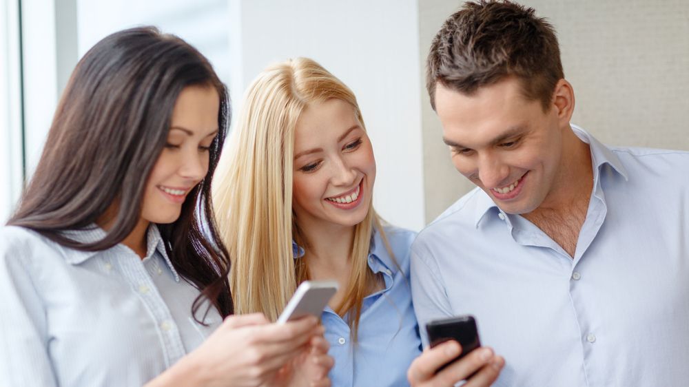 W skrócie: Galaxy S6 ze słuchawkami Sennheisera i udziały mobilnych urządzeń w polskiej sieci 1