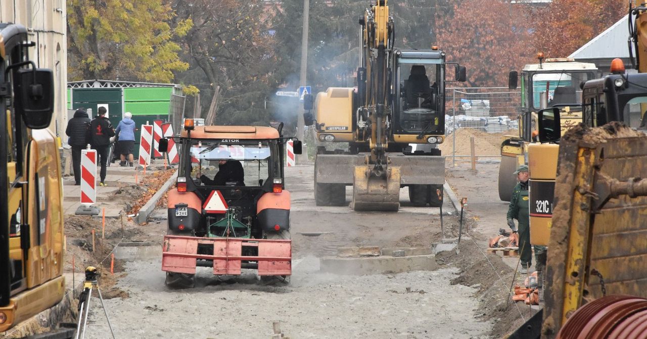 Malbork: Przebudowa ulicy Jagiellońskiej z trudnościami. Jednak najgorsze już za wykonawcą