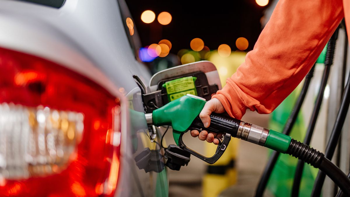 auto, tankowanie, transport, benzyna, paliwo, diesel, 95, 98, on, stacja, samochód, koszta, akcyza, podatki, noc, sparkles, bokeh, auta, gaz, koks, dworzec, pompa, nafta, bak, energetyczne, przewozy, dysza, nadzienie, przewóz, serwis, ropa naftowa, moc, podróż