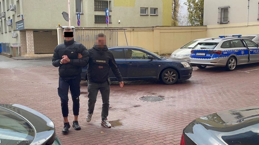 Ukradł defibrylator i go wyrzucił