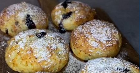 Przepis na ekspresowe pączki. Jeden ma tylko 130 kcal