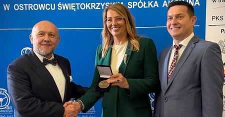 80 lat PKS w Ostrowcu Świętokrzyskim. Historia, która każdego dnia łączy ludzi