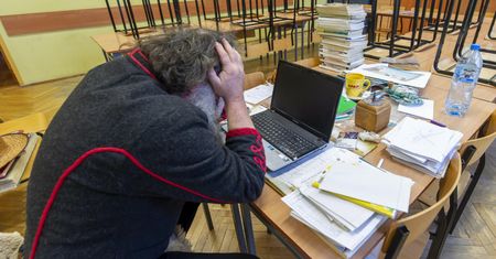 Widmo nauki zdalnej wisi w powietrzu. Niepokojące informacje z polskich szkół