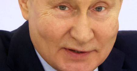 Skandal wokół "nagiej" imprezy. Wypominają Putinowi "Lunę"