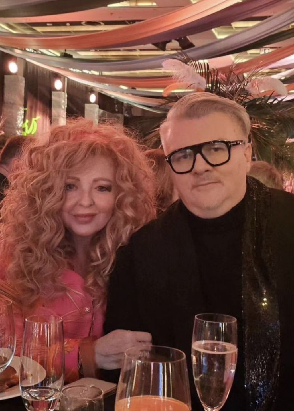 Tłum gwiazd bawi się na wspólnej imprezie w Zakopanem