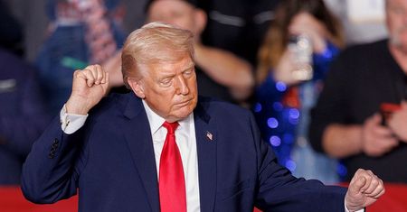 Donald Trump żąda 10 miliardów dolarów od skarbówki. Podano, ile zapłacił podatków