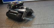 Robot, dla którego jazda do przodu oznacza dowolny kierunek