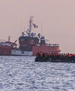 Rekordowa liczba migrantów pokonała nielegalnie kanał La Manche