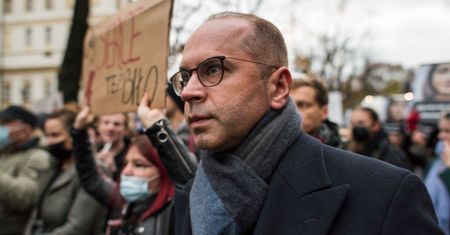 Tropi afery PiS. Niepokojące słowa jego ojca