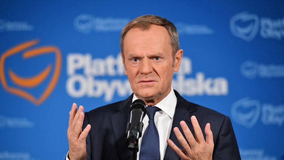 Wymowny wpis Tuska o Morawieckim. "Kończyć też trzeba umieć"