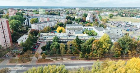 Ponad 5,6 mln zł na modernizację III LO w Płocku. Prace wyprzedzają harmonogram