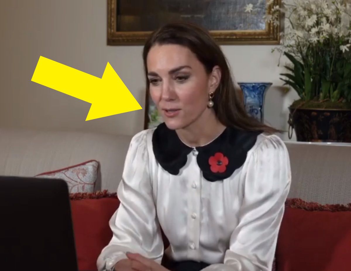 Kate Middleton miała za plecami kilka ramek z ważnymi zdjęciami