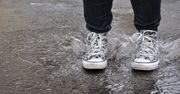 Jak wysuszyć buty po deszczu? Genialny patent. 5 minut i po problemie