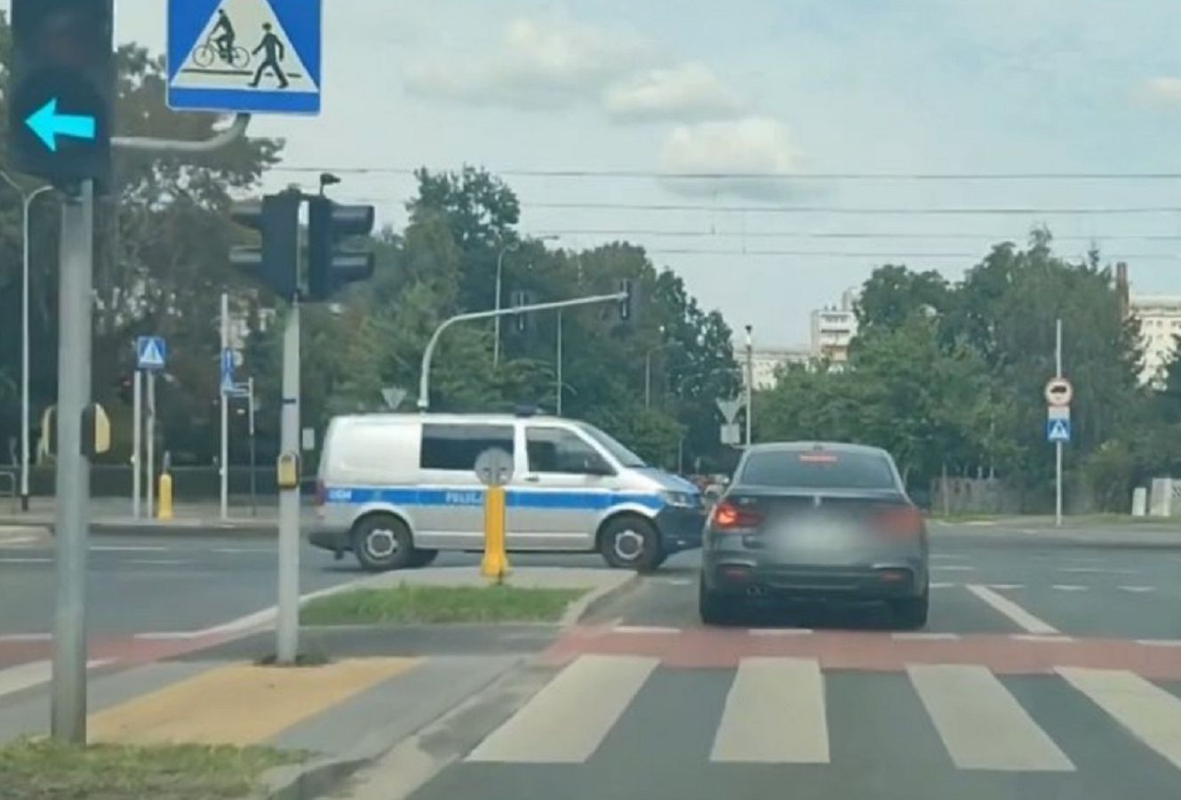 Policjanci nagrani w Poznaniu. Są już dziesiątki komentarzy internautów