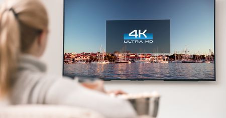 Wybieramy telewizor do salonu. To nie tylko kwestia przekątnej ekranu