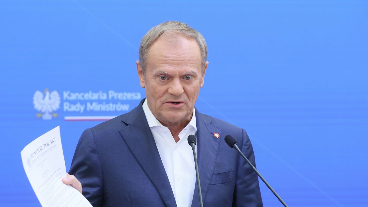 Konferencja prasowa premiera nt. komisji ds. rosyjskich wp?yw�w
Fot. Adam Burakowski/East News, Warszawa, 05.06.2024. KPRM. Konferencja prasowa premiera Donalda Tuska, ministra spraw wewnetrznych i administracji, koordynatora sluzb specjalnych Tomasza Siemoniaka, ministra sprawiedliwosci Adama Bodnara oraz szefa Sluzby Kontrwywiadu Wojskowego gen. bryg. Jaroslawa Strozyka. Podanie skladu komisji do spraw badania wplywow rosyjskich. 
N/z: premier Donald Tusk
Adam Burakowski