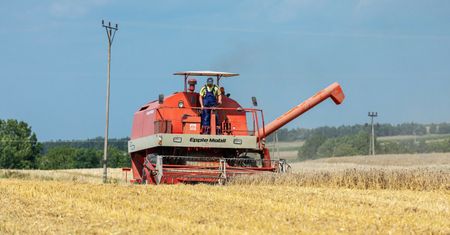 Szybsze pieniądze dla rolników. Nie trzeba czekać do października.