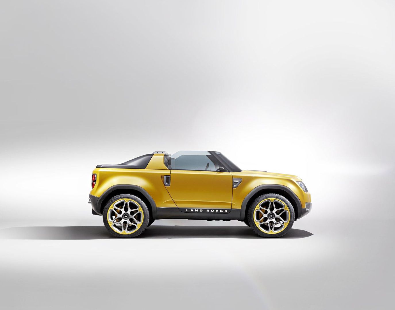 Land Rover DC100 Sport
