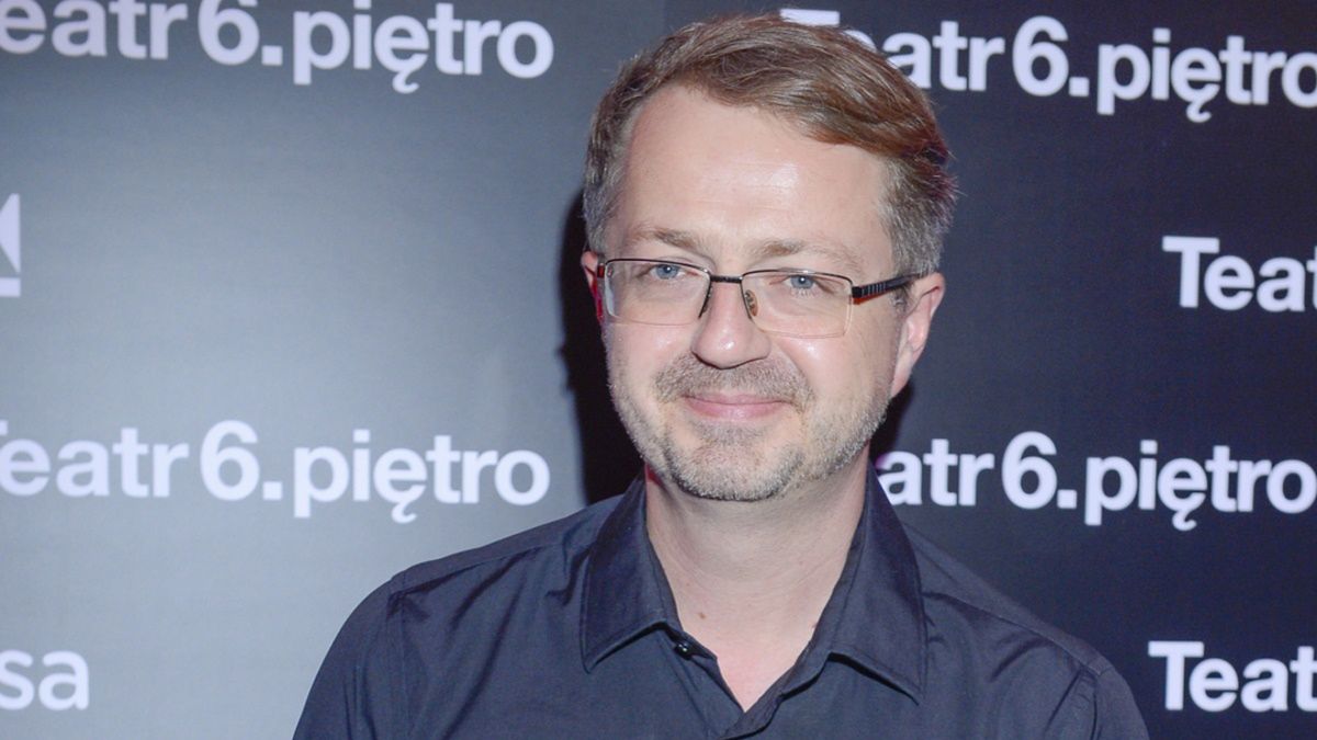 Przemysław Borkowski to jeden z założycieli Kabaretu Moralnego Niepokoju