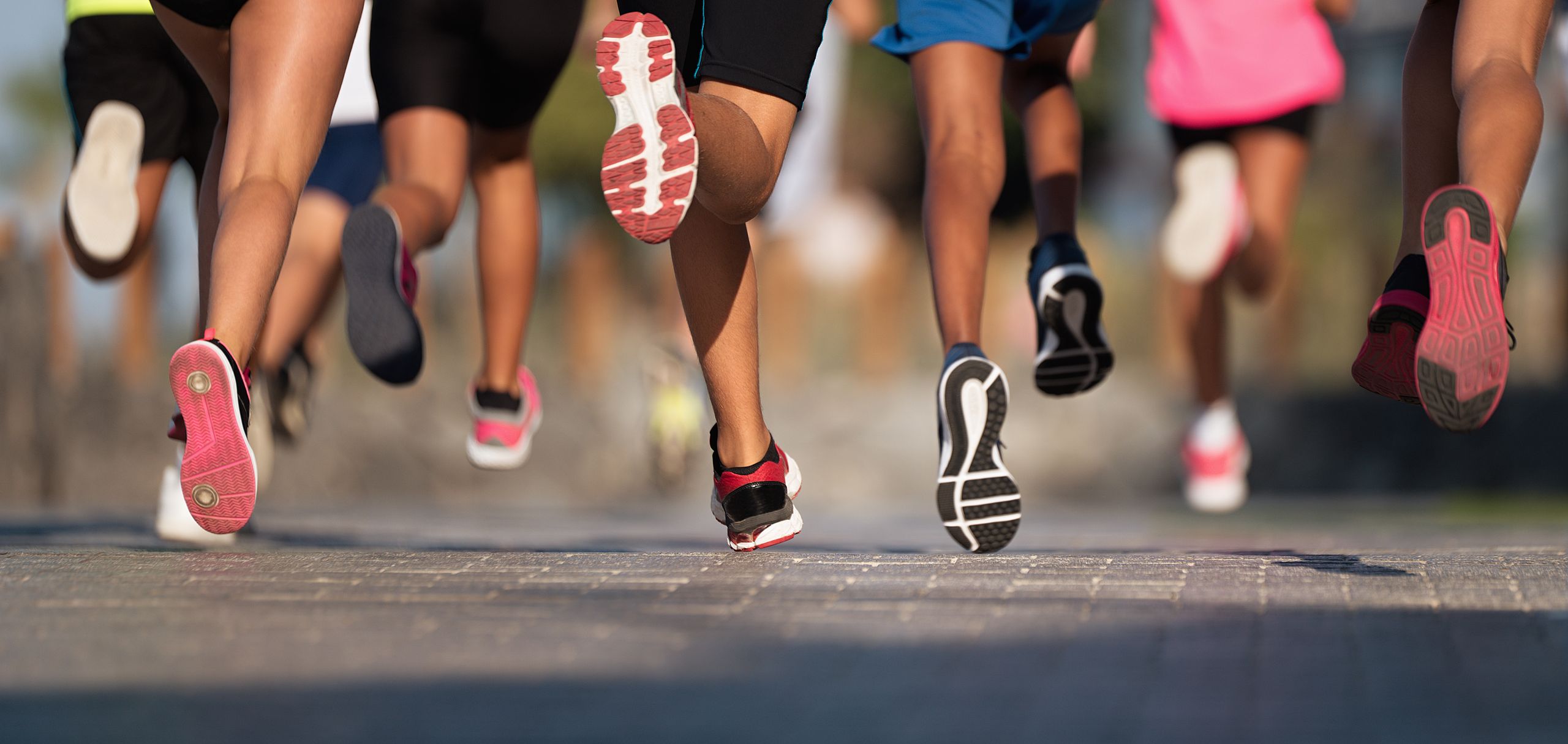 run, running, race, kid, children, track, foot, boy, fit, leg, games, girl, group, athlete, speed, motion, jog, health, exercise, sport, shoe, lilla, leisure, urban, active, summer, event, runner, lifestyle, young, training, city, crowd, competition, athletic, nature, happy, road, adolescence, morning