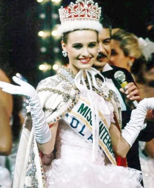 Agnieszka Kotlarska podczas konkursu Miss International