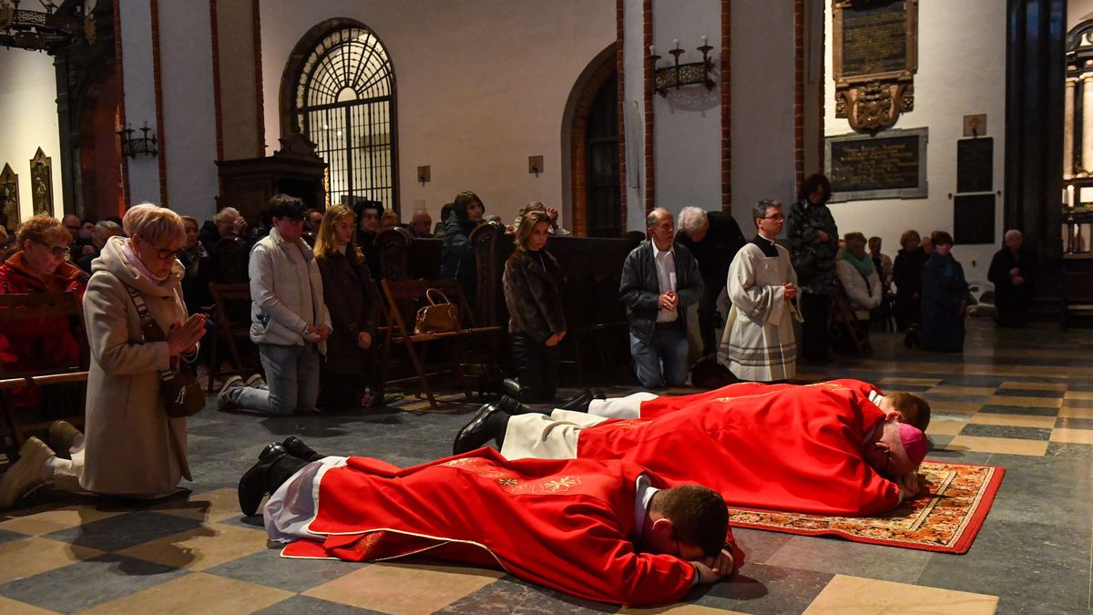 Wielki Piątek to dzień śmierci Chrystusa na krzyżu