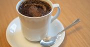 Pijesz kawę codziennie? Tak działa na wątrobę, serce