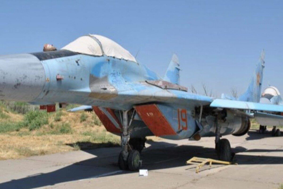Jeden z wycofanych przez Kazachstan MiG-ów 29
