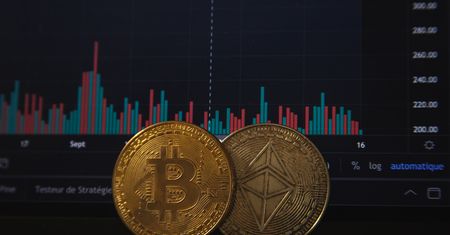 Bitcoin i Ethereum biją kolejne rekordy. Ich posiadacze nie boją się inflacji