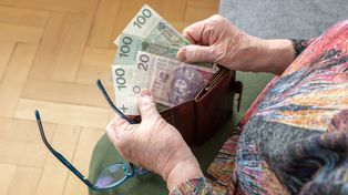 Tyle emeryci potrzebują "na życie". Pada konkretna kwota