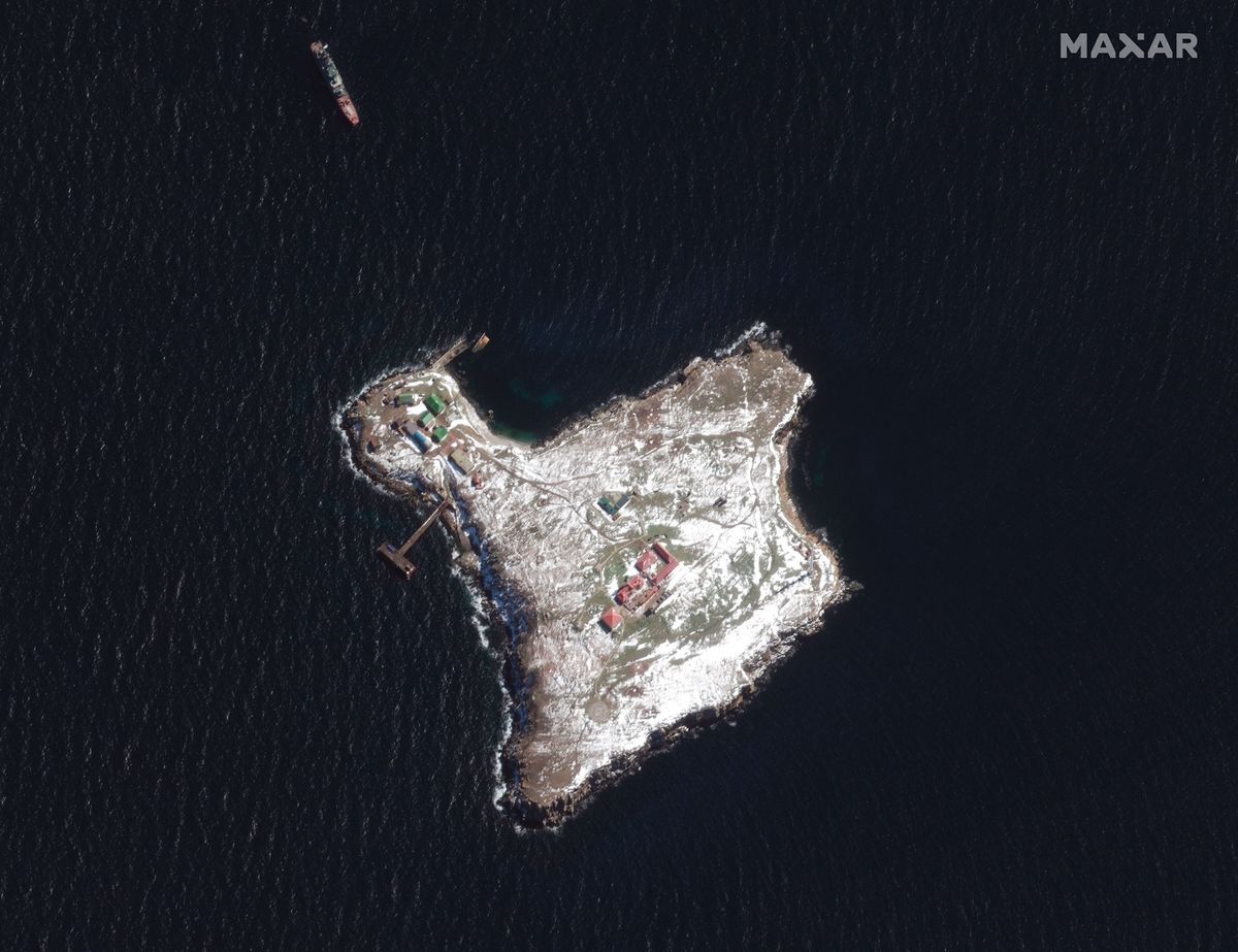 Zniszczenia Wyspy Węży widać na zdjęciach satelitarnych 