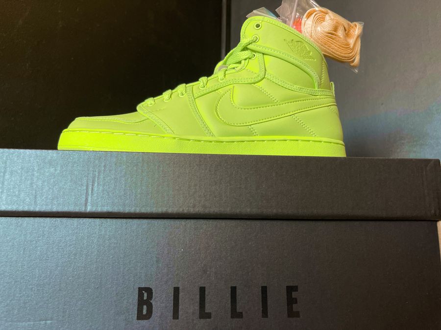 Na zdjęciu: Billie Eilish x Wmns Air Jordan 1 KO 'Volt'