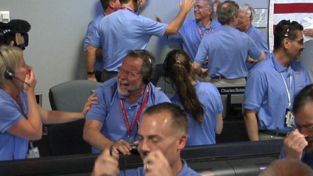 Curiosity Rover wylądował! Mamy pierwsze zdjęcia z pokładu łazika 1