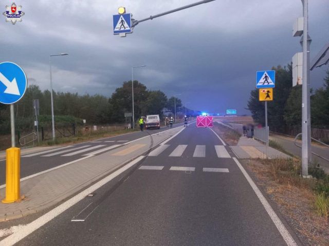 Śmiertelne potrącenie na przejściu dla pieszych. Mężczyzna zmarł na miejscu zdarzenia (zdjęcia)
