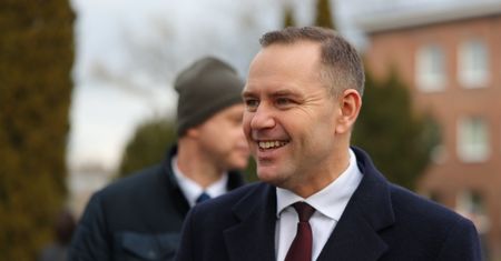 Policzyli, ile kosztowały podróże Karola Nawrockiego
