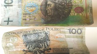 Chłopcy płacili fałszywymi banknotami. Udało im się dwa razy