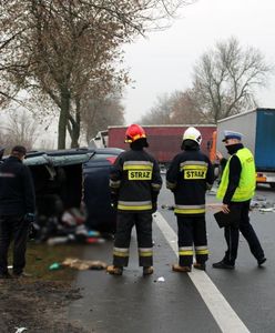 Śląsk. Wjechał czołowo pod ciężarówkę. Kierowca z Krzepic nie żyje