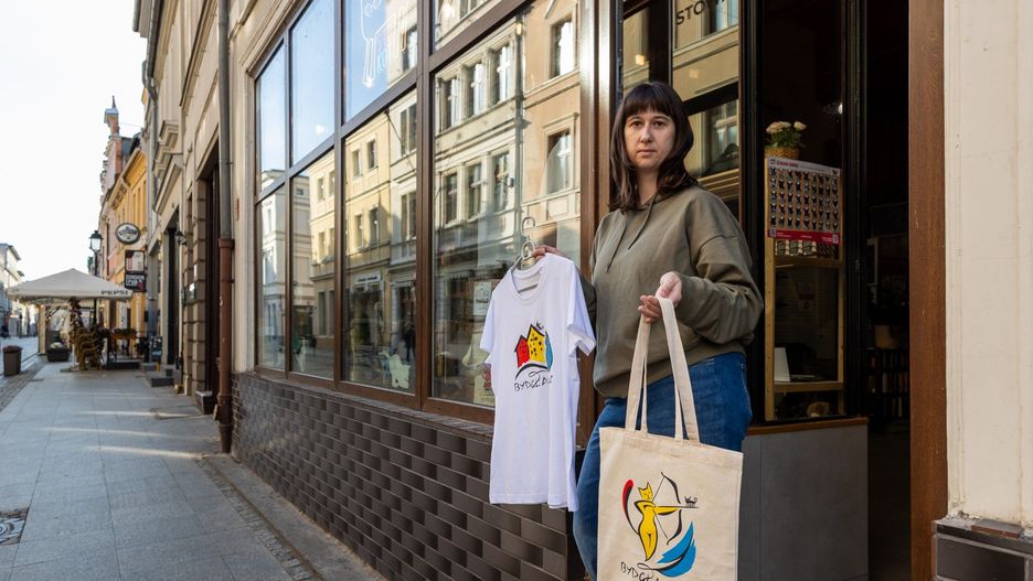 Nowa kolekcja łączy miłość do kotów i Bydgoszczy.