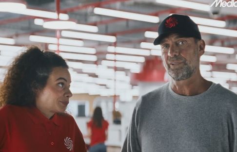 Jürgen Klopp mówi po polsku w świątecznej kampanii MediaMarkt