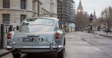 Poczuj się jak James Bond. Aston Martin przywróci do życia DB5