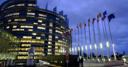 Europoseł hospitalizowany po pobycie w Strasburgu. Skarży się na hotel