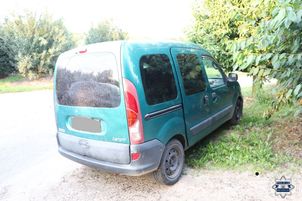 Pijany kierowca renault uciekał przed policją i wjechał do sadu. Miał blisko 2,7 promila