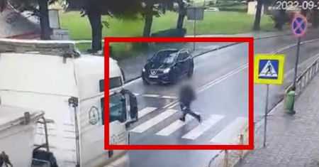 Prawie go zmiótł. Uciekł w ostatniej chwili przed TIR-em